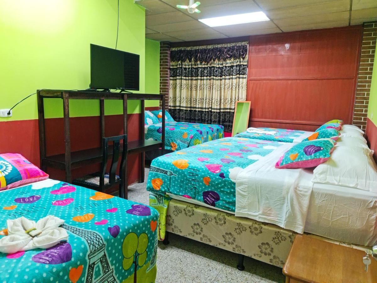 Hotel Kasa Kamelot Las Rosas Quetzaltenango Zewnętrze zdjęcie